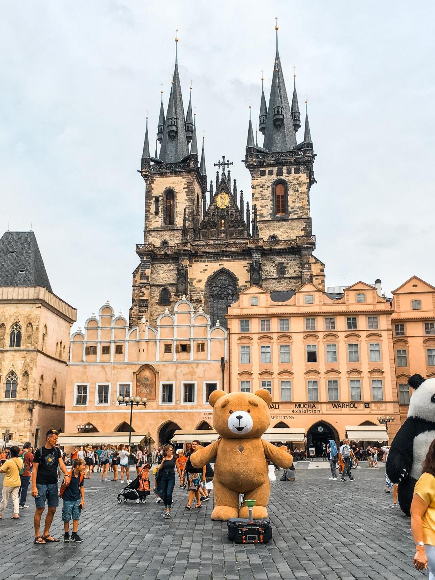 Cozy Homestay At Prague Main Station Buitenkant foto